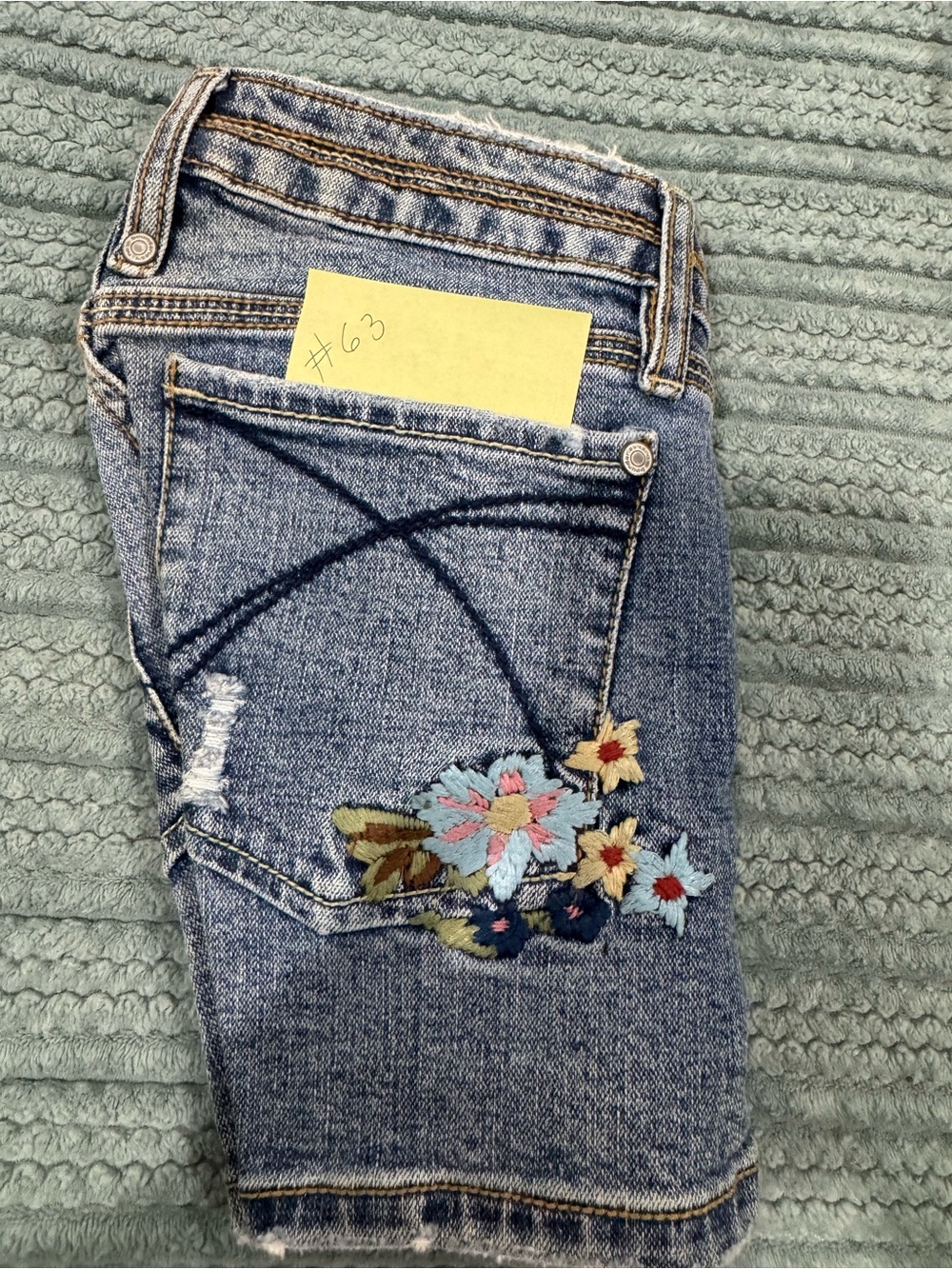 No Boundaries Women's Denim Jean Shorts - Blue - Picture 4 of 4